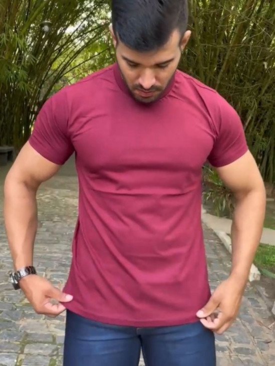 Camiseta Vinho Masculina