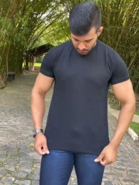 Camiseta Preta Masculina Basica